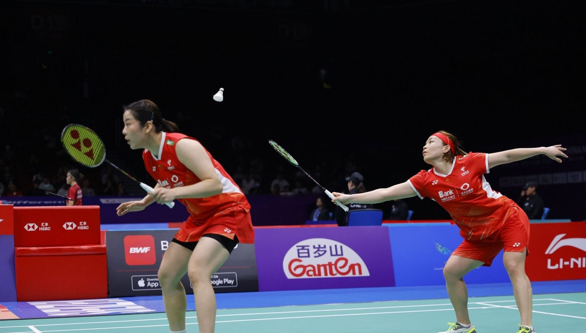 量年轻球员 量年轻球员