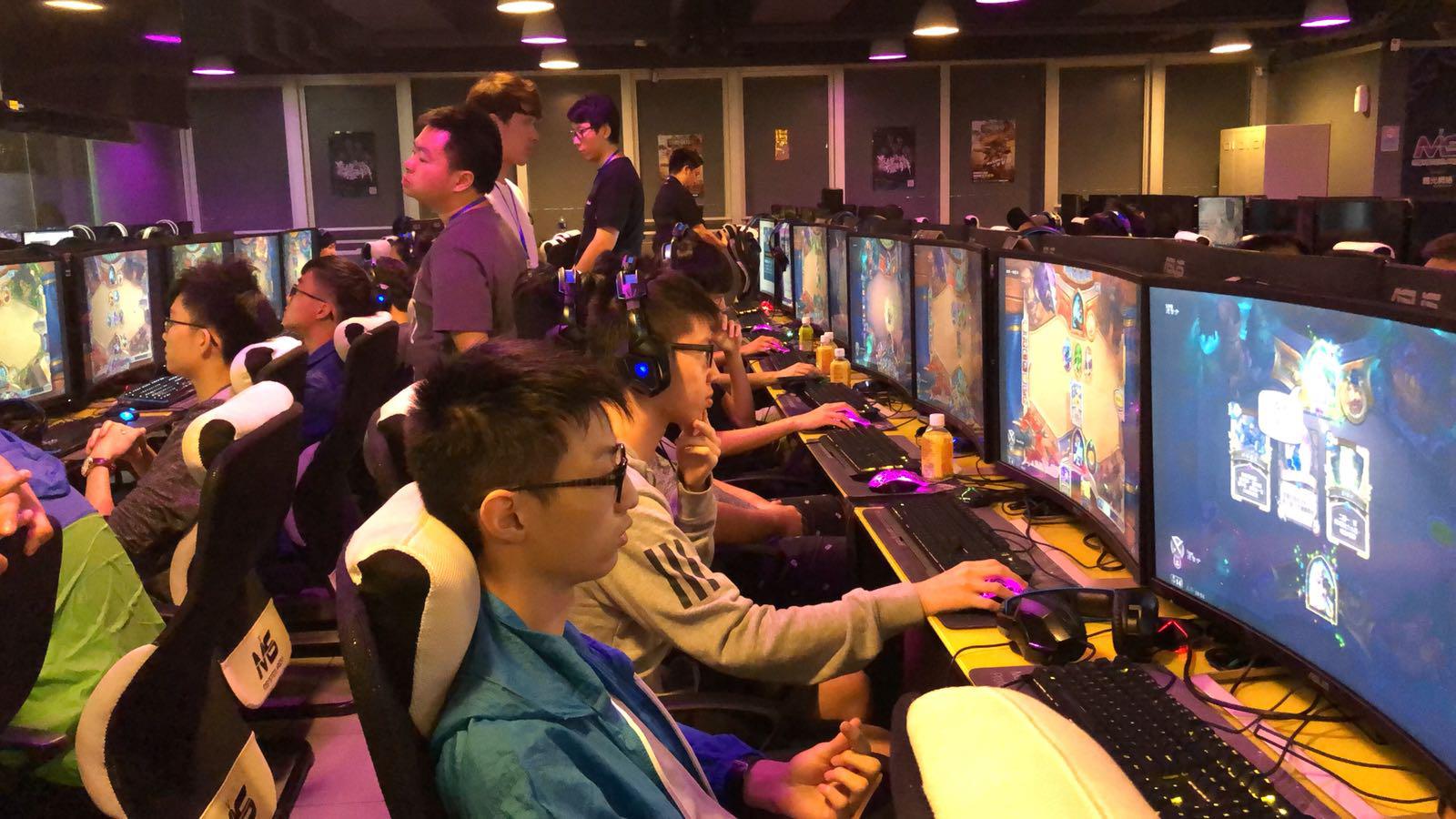 经营者必须 经营者必须